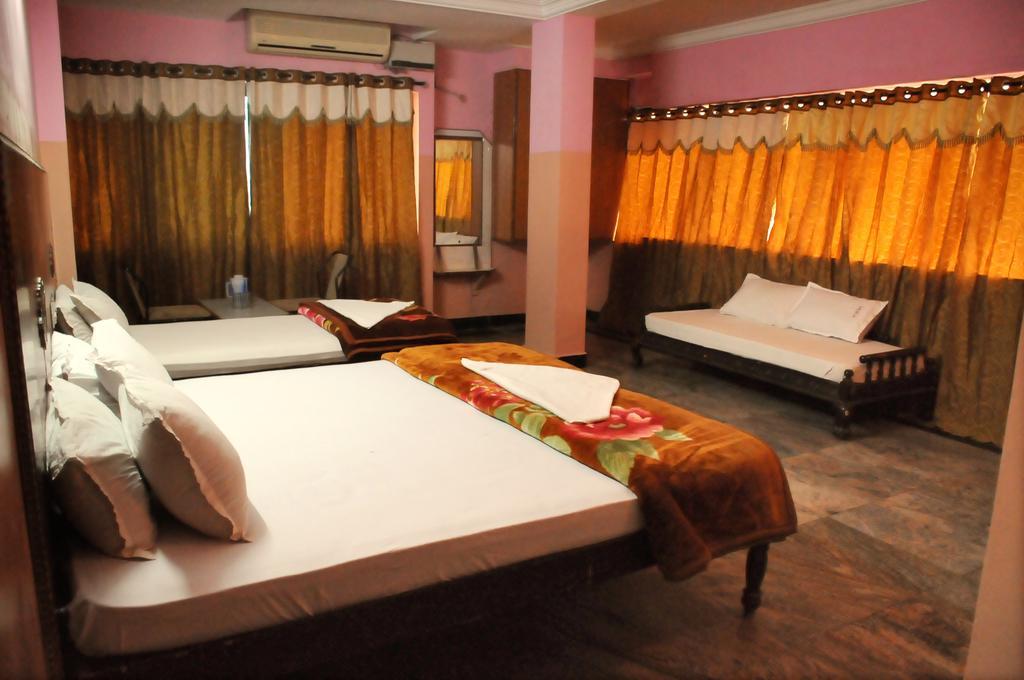 V.K.Residency Tirupati Exterior foto