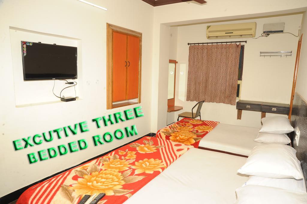 V.K.Residency Tirupati Exterior foto