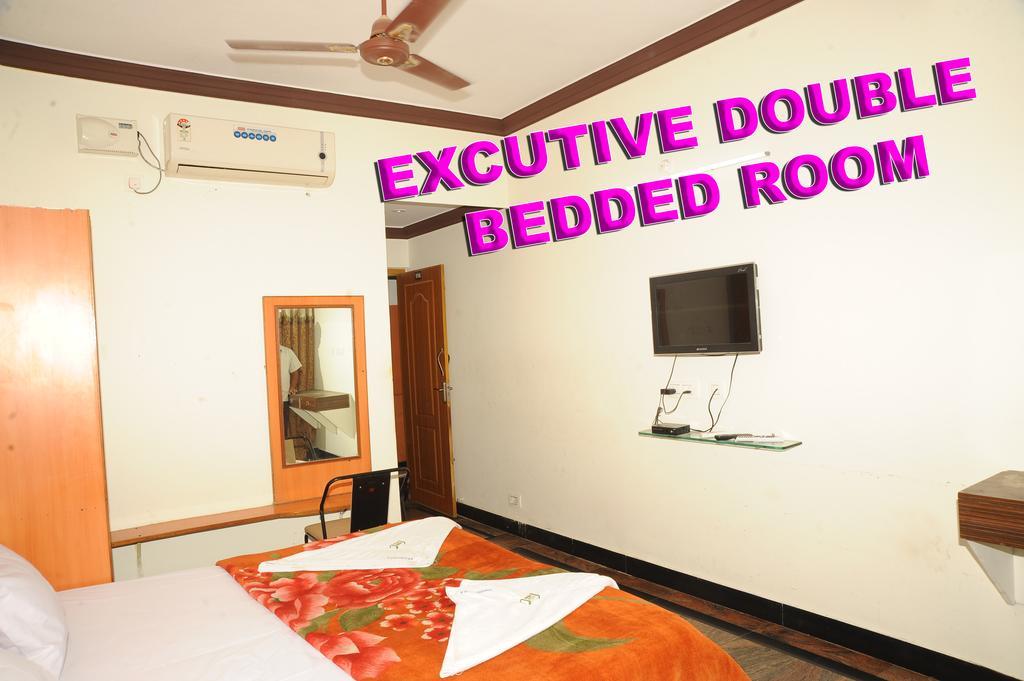 V.K.Residency Tirupati Exterior foto