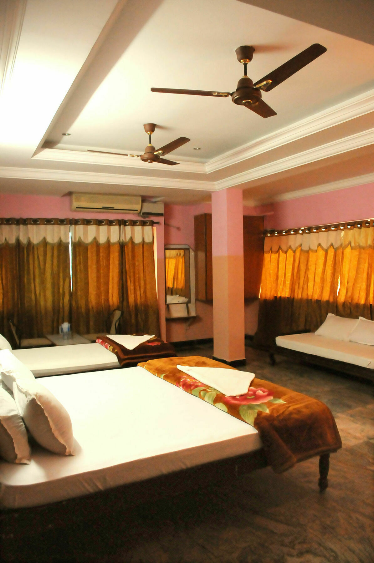 V.K.Residency Tirupati Exterior foto